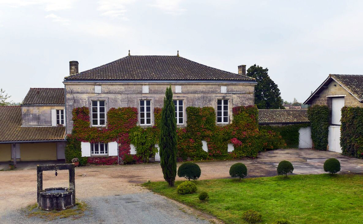 Visit of Mr Yves BECK to Château Fougas